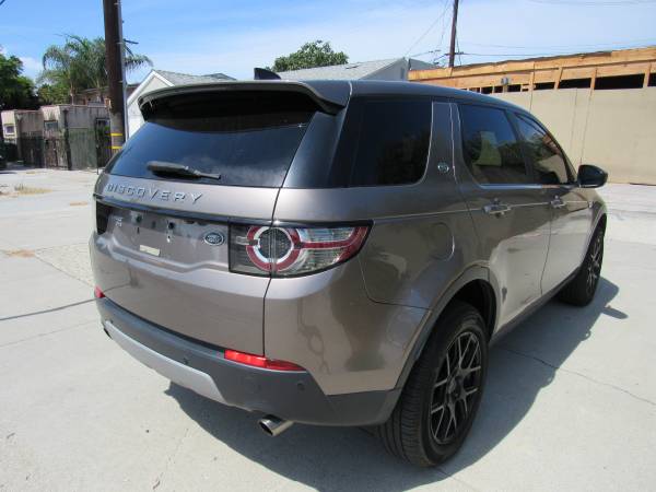 2017 Land Rover DISCOVERY