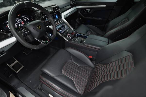 2020 Lamborghini Urus