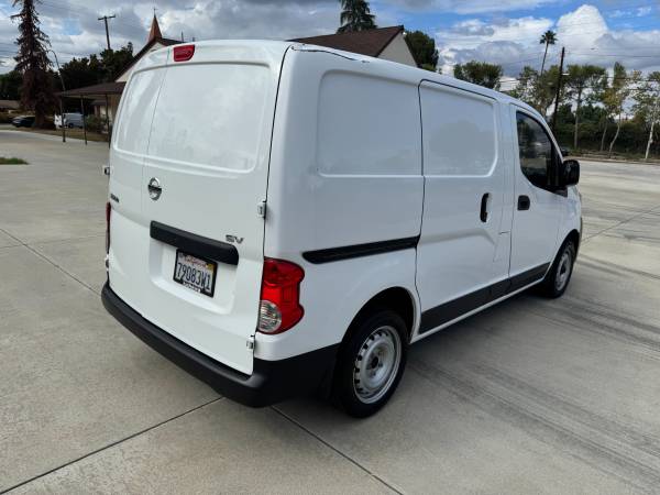 2015 Nissan NV200