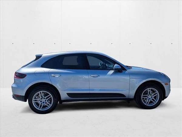 2017 Porsche Macan