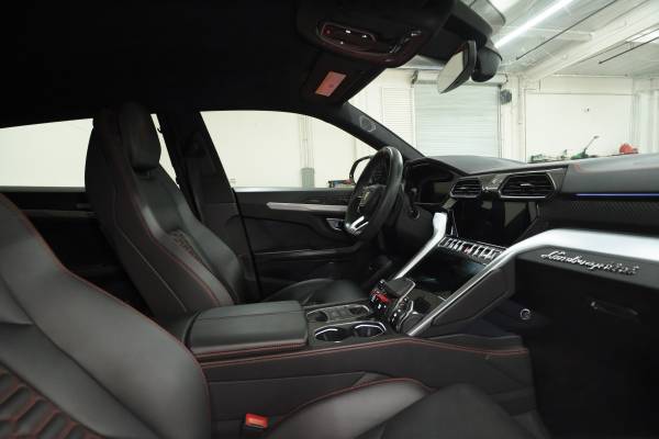 2020 Lamborghini Urus