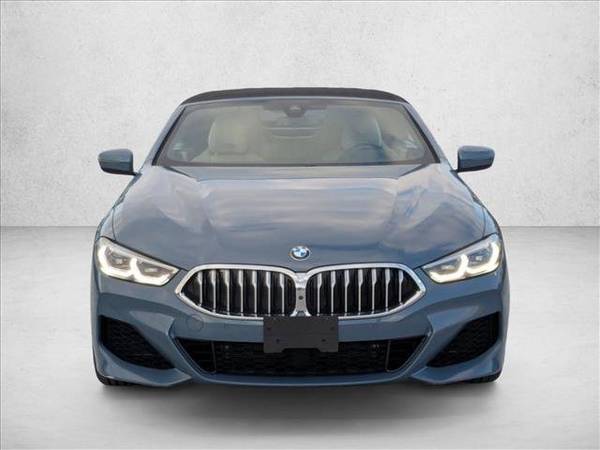 2022 BMW 8