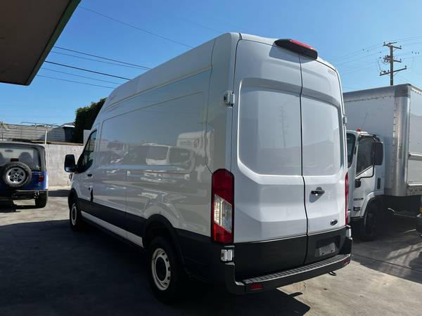 2021 Ford TRANSIT