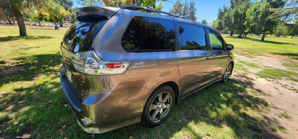 2017 Toyota sienna