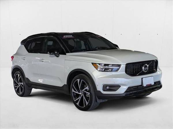 2020 Volvo XC40