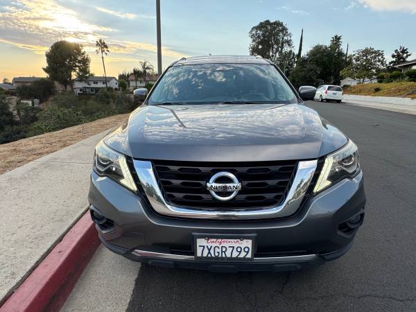 2017 Nissan Pathfinder