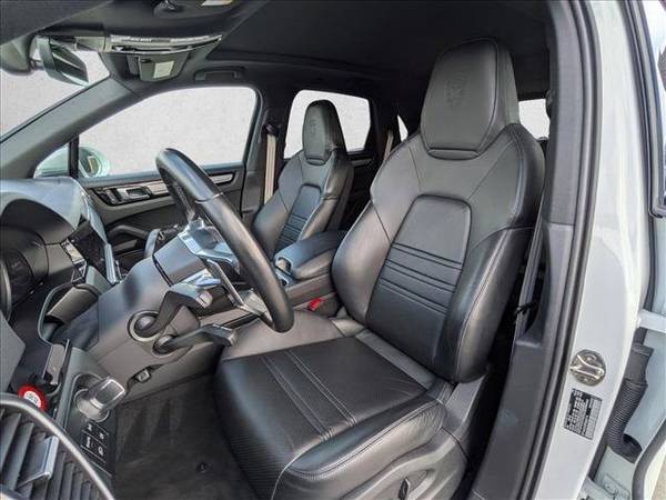 2023 Porsche Cayenne