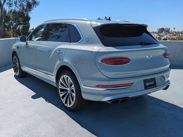2025 Bentley Bentayga