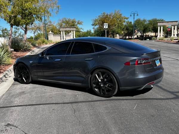 2015 Tesla Model
