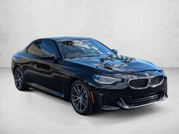 2023 BMW 2