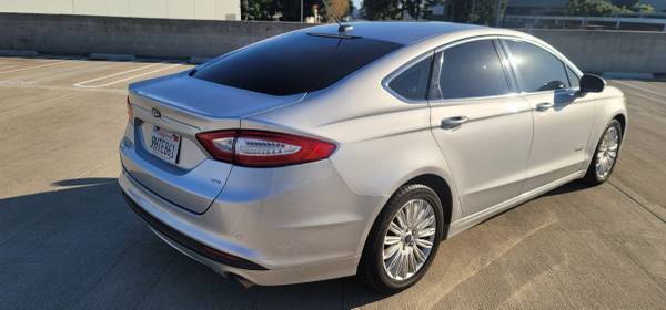 2015 Ford FUSION