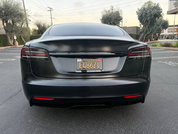 2022 Tesla MODEL