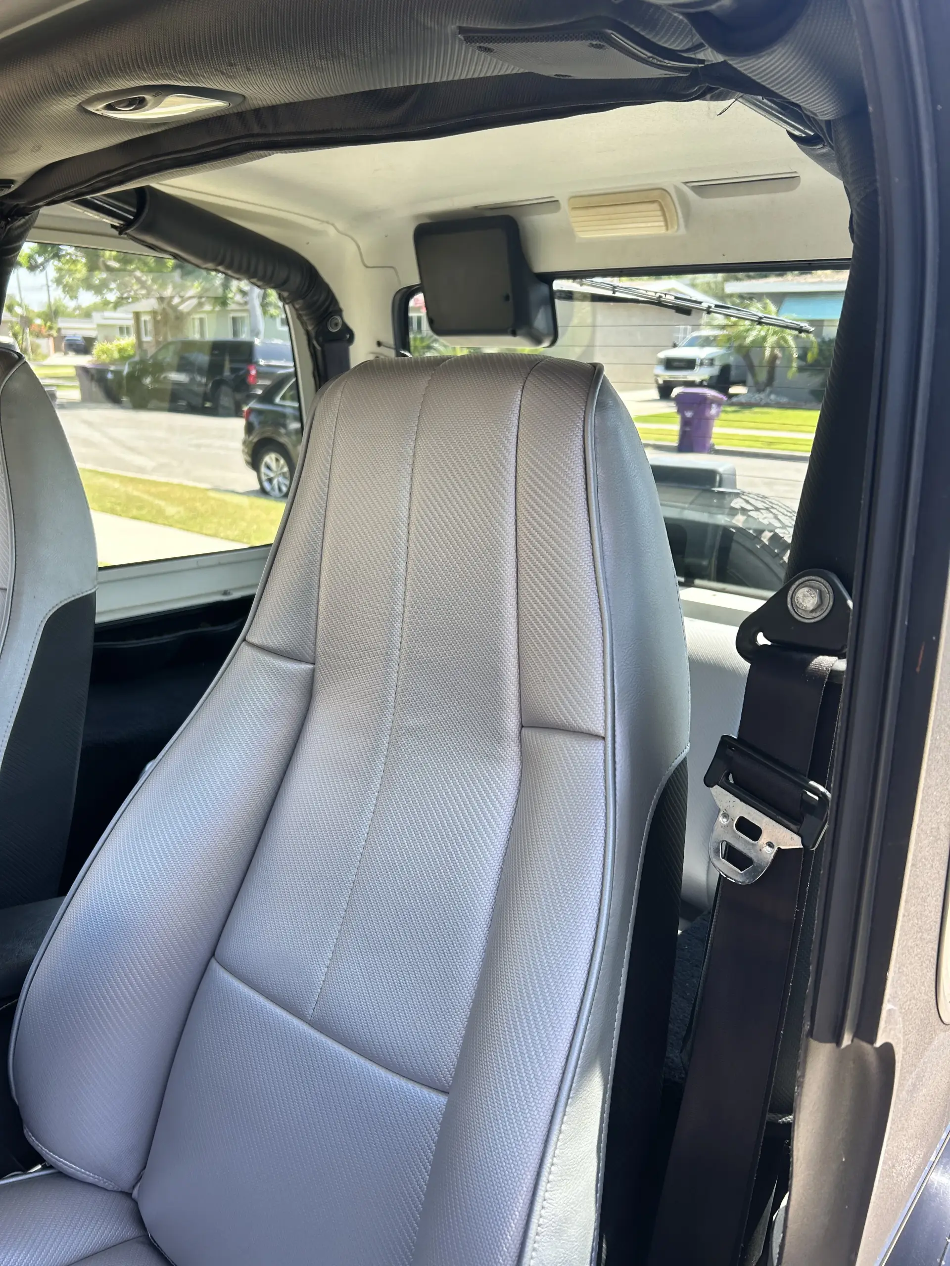 1995 Jeep Wrangler SE / Sport