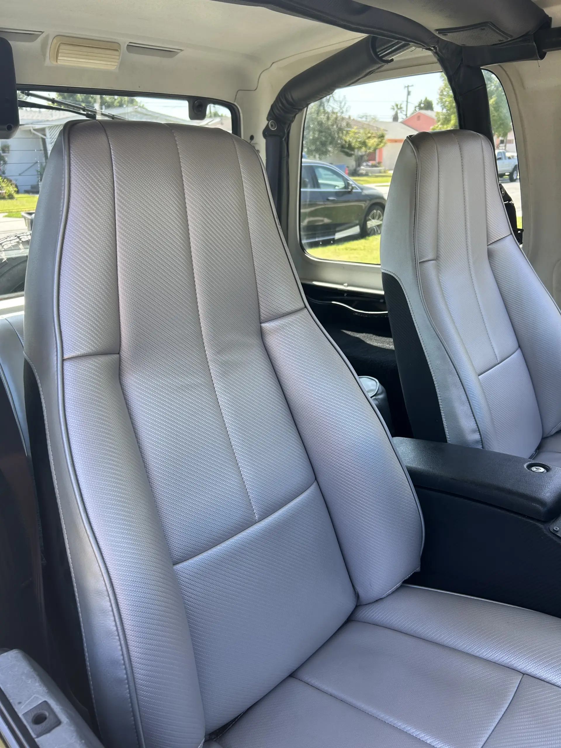 1995 Jeep Wrangler SE / Sport